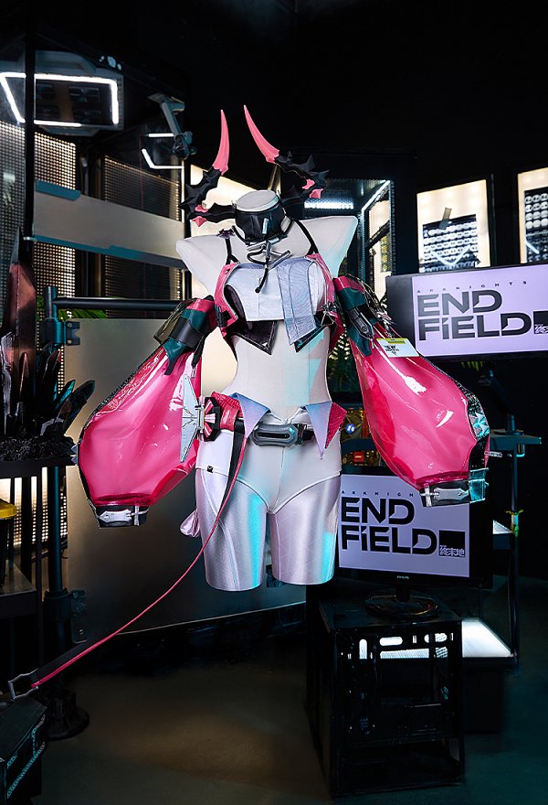 アークナイツ：エンドフィールド イヴォンヌ コスプレ 衣装