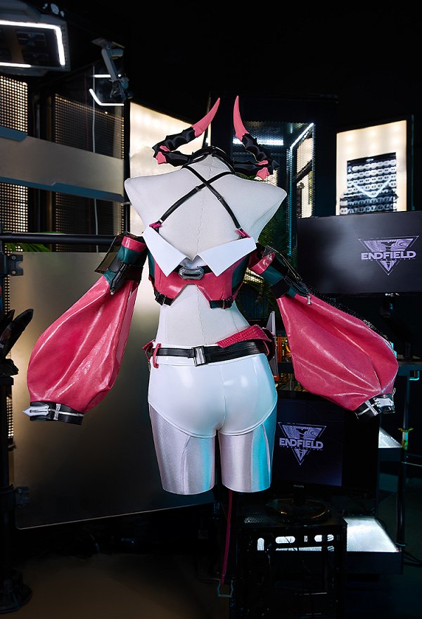 アークナイツ：エンドフィールド イヴォンヌ コスプレ 衣装