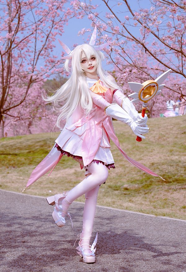 Fate/kaleid liner プリズマ☆イリヤ イリヤスフィール・フォン・アインツベルン コスプレ 衣装 戦闘服 Fate/kaleid liner プリズマ☆イリヤ イリヤスフィール・フォン・アインツベルン コスプレ 衣装 戦闘服
