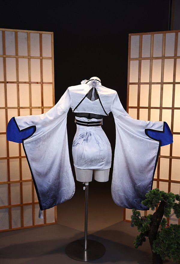 勝利の女神：NIKKE シラツル コスプレ 衣装