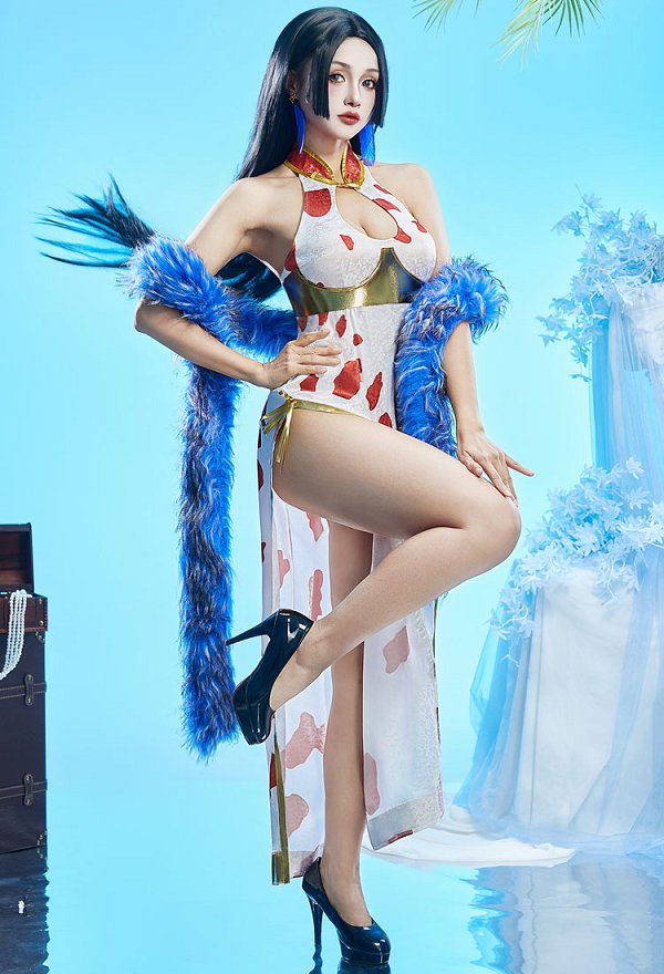 ONE PIECE 「Sweet Style Pirates」ボア・ハンコック コスプレ 衣装