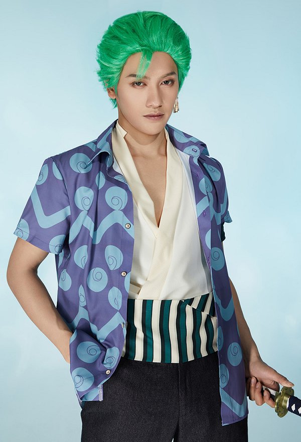 ONE PIECE ロロノア・ゾロ 青色シャツ ONE PIECE ロロノア・ゾロ 青色シャツ