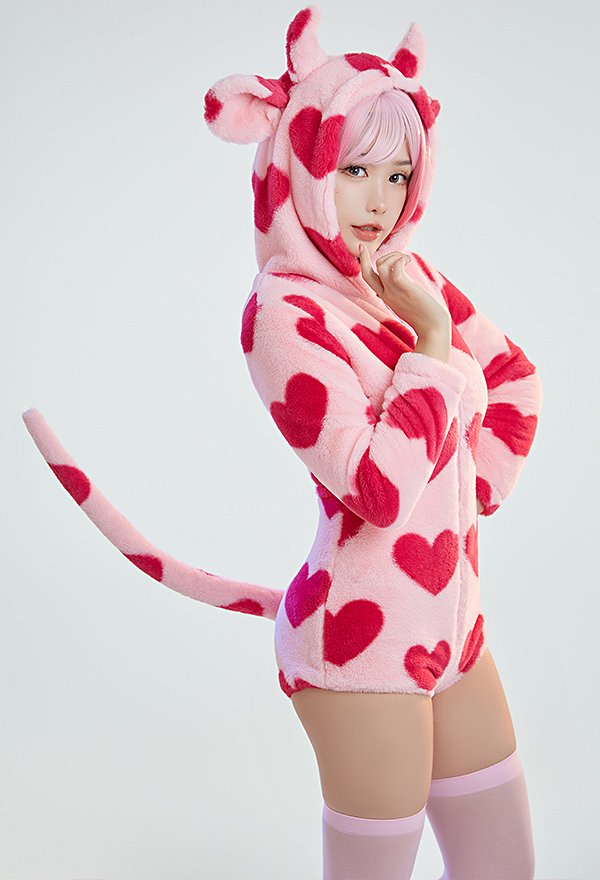 カワイイ ピンク牛柄 私服 ホームウェア