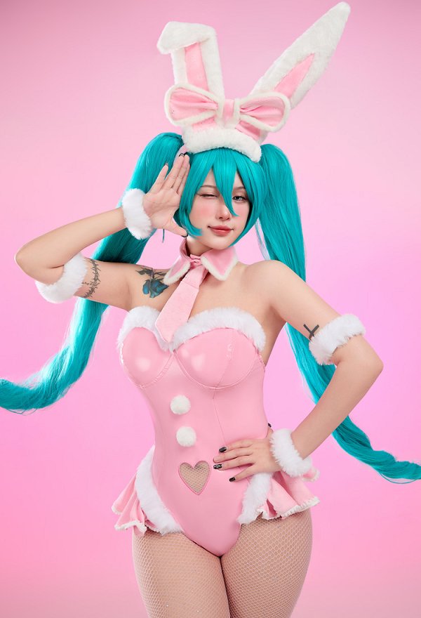 ミク 同人 コスプレ クリスマス服 ピンク バニーガール ミク 同人 コスプレ クリスマス服 ピンク バニーガール