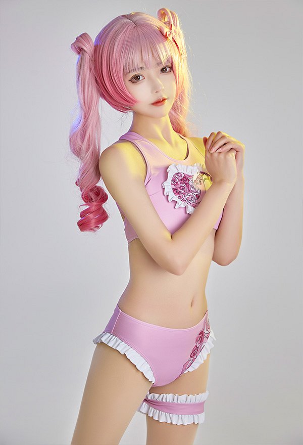 夏 ピンク 女子 ビキニ 水着 夏 ピンク 女子 ビキニ 水着