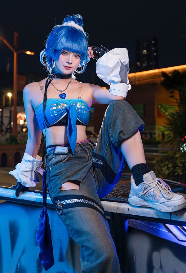 オーバーウォッチ2 × LE SSERAFIM コラボスキン D.Va コスプレ 衣装