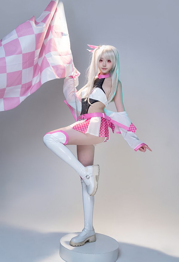 Fate/kaleid liner プリズマ☆イリヤ イリヤスフィール・フォン・アインツベルン レースクイーン コスプレ 衣装 Fate/kaleid liner プリズマ☆イリヤ イリヤスフィール・フォン・アインツベルン レースクイーン コスプレ 衣装