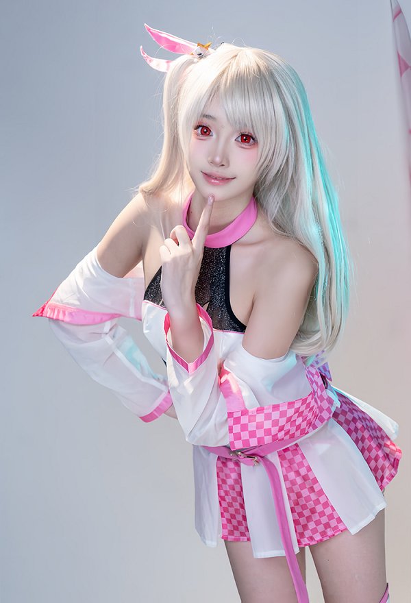 Fate/kaleid liner プリズマ☆イリヤ イリヤスフィール・フォン・アインツベルン レースクイーン コスプレ 衣装 Fate/kaleid liner プリズマ☆イリヤ イリヤスフィール・フォン・アインツベルン レースクイーン コスプレ 衣装