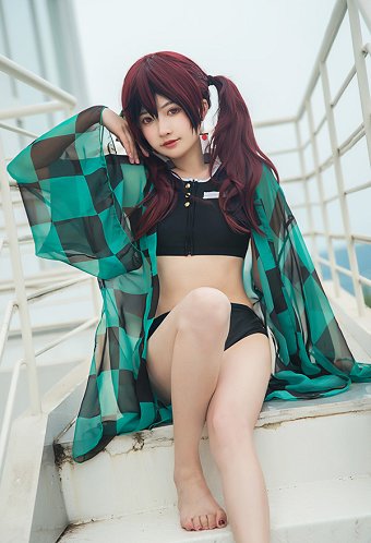 鬼滅の刃  竈門炭治郎 コスプレ 水着 ビキニセット