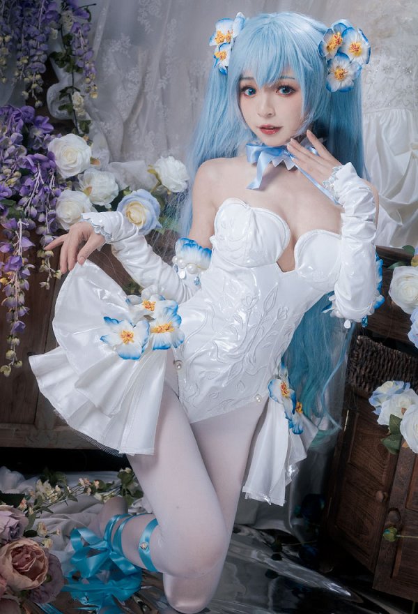 初音ミク ネモフィラ コスプレ 衣装