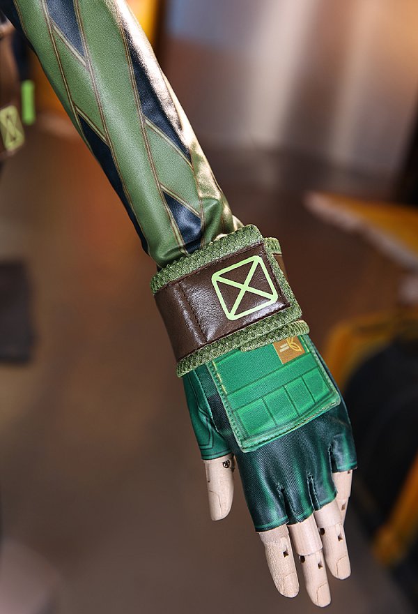 ヴァロラ スカイ コスプレ 衣装