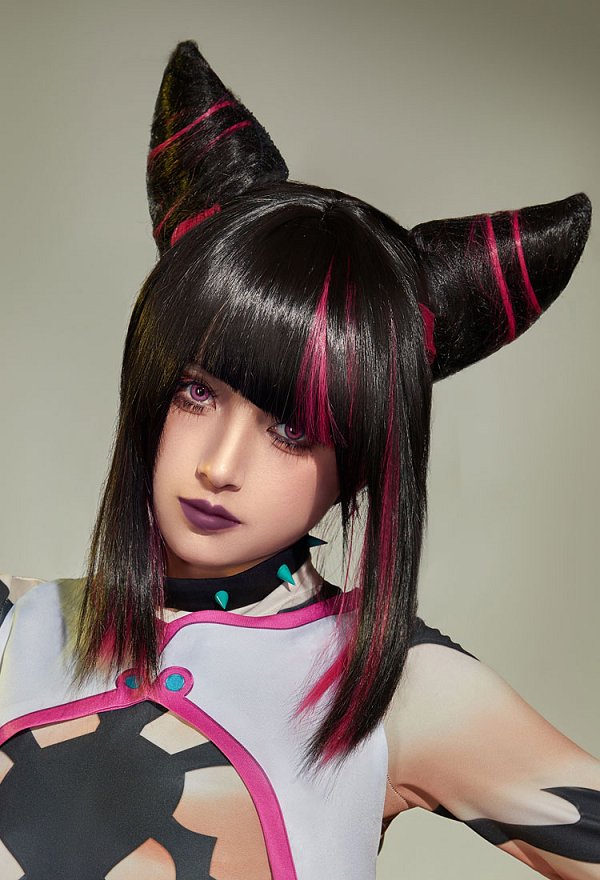 ピンク・黒 コスプレ ウィッグ