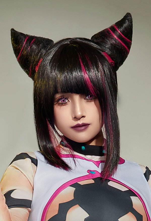 ピンク・黒 コスプレ ウィッグ